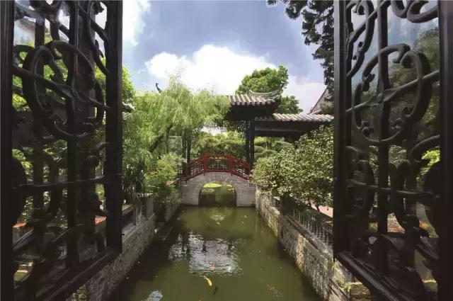 在广东，十二星座最销魂的避暑姿势有哪些？