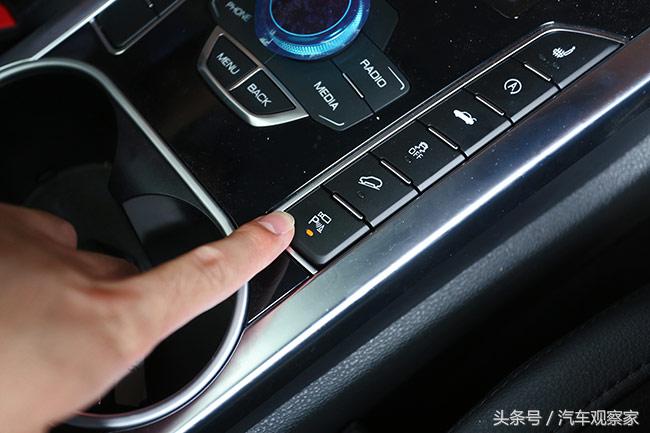 美来自于外在加内在,美来自于内心的纯净