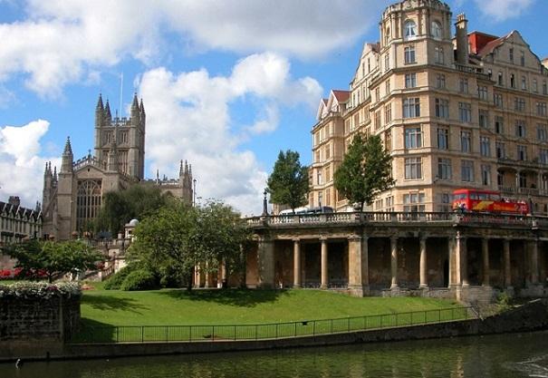 专科英国留学研究生申请条件,英国留学硕士申请条件详解