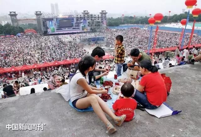 小龙虾,我们走!200亿只小龙虾的饕餮之旅