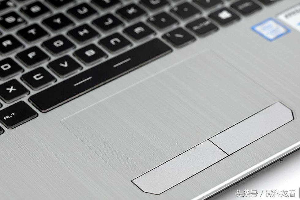 商务设计游戏两不务MSI银色战舰PE627RD-1251CN评测