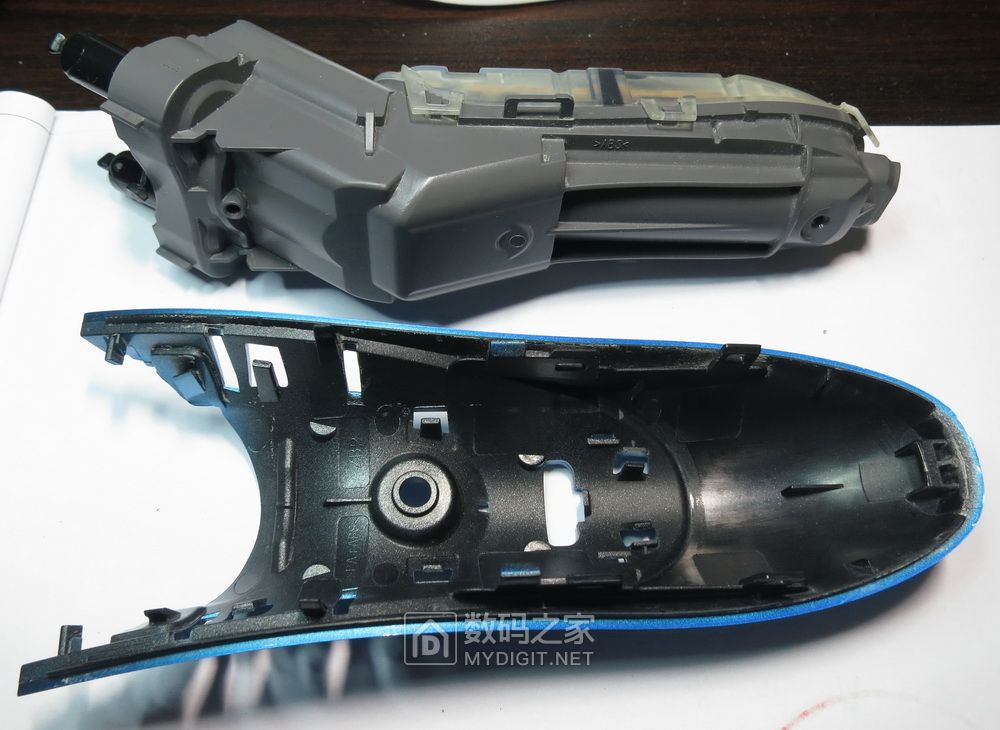 剃须刀真实体验,剃须刀触感飞利浦