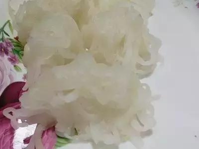 爽口的凉菜拌葱丝解腻 (凉菜下酒菜凉拌红萝卜丝)