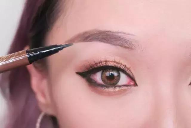 三种方法教你画出自然眉毛,教你画出自然又好看的眉毛和眼线