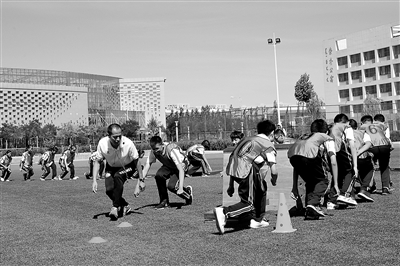 如何让学生真正爱上体育课,体育与健康课的实例