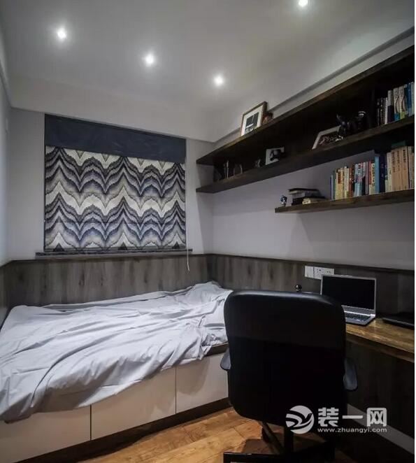 女主偏爱高冷范儿,山东岛城山河城伴山星河小区,101m²户型参考