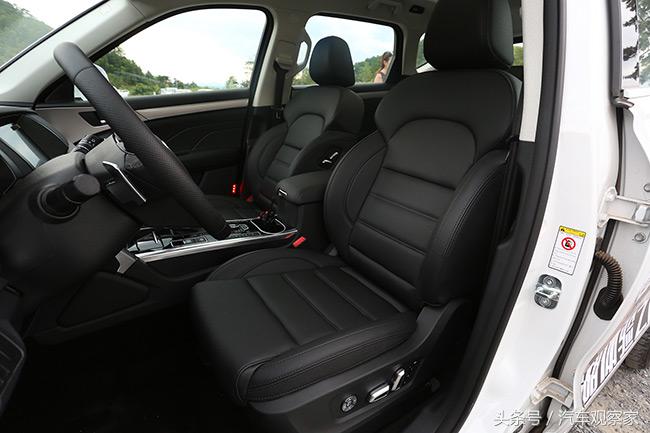 美来自于外在加内在,美来自于内心的纯净