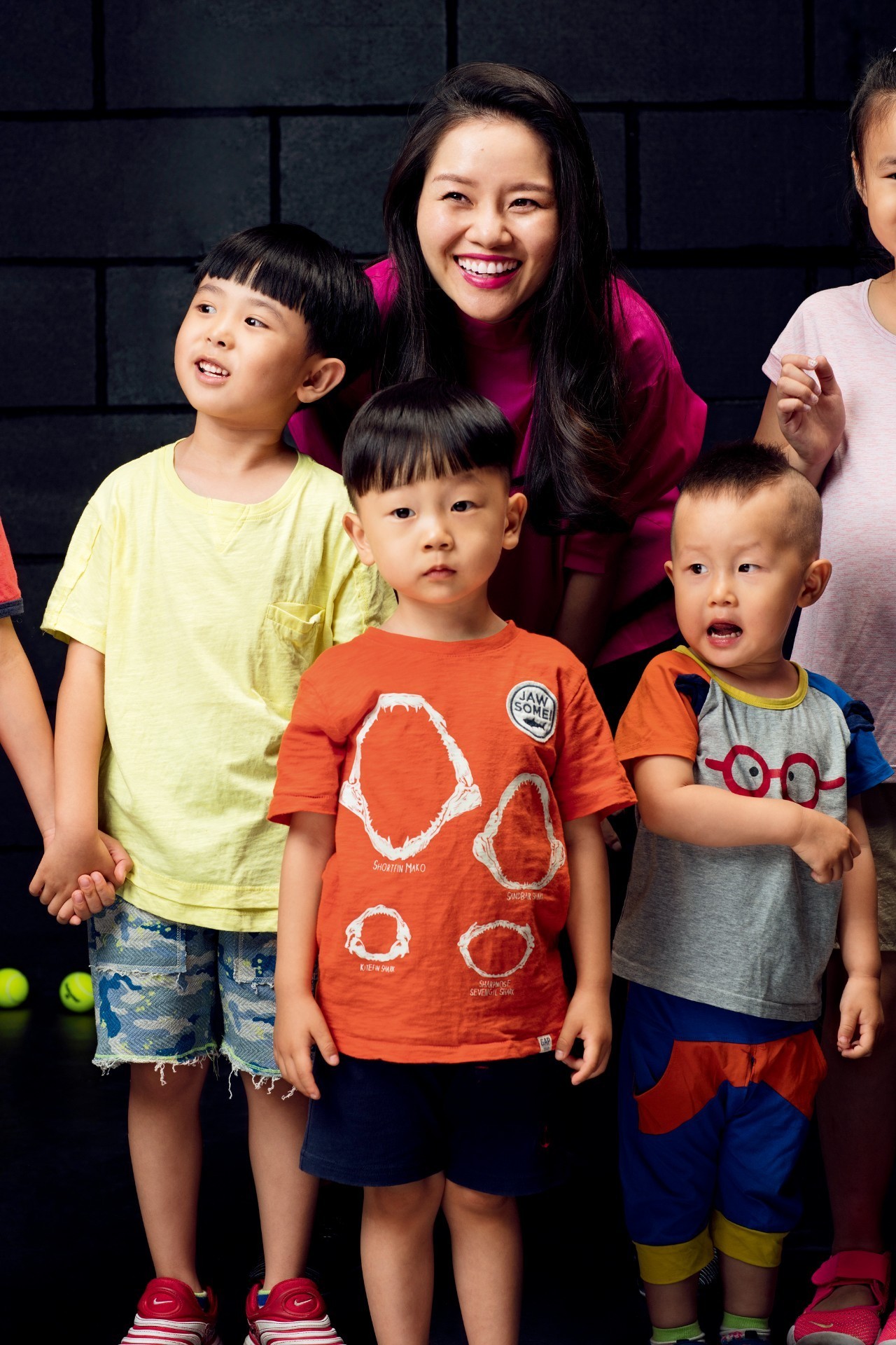 李娜温网元老赛首秀取开门红,李娜温网元老赛视频