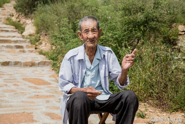 石家庄平山山顶日军碉堡群,太行山战场遗址