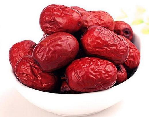 红枣虽好但是这几类人也不能多吃,红枣好处虽多并不是人人都能吃