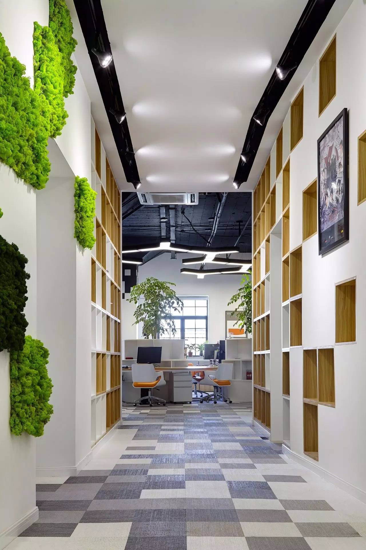 爱情公寓里面的角色都是什么工作,爱情公寓主角的工作到底是什么