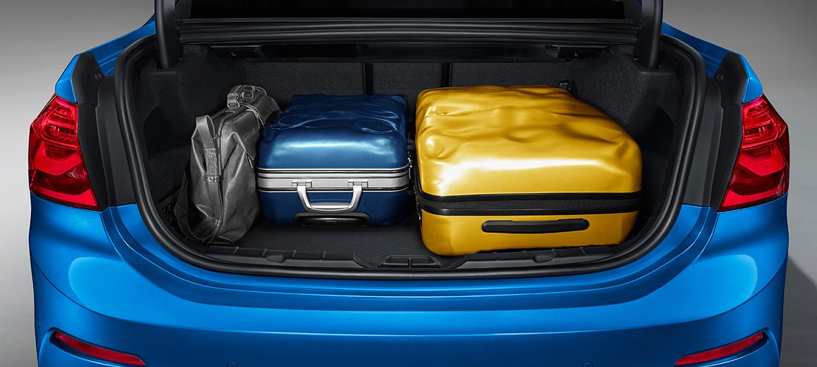 宝马1系三厢运动车限时0首付,bmw1系三厢运动版多少钱