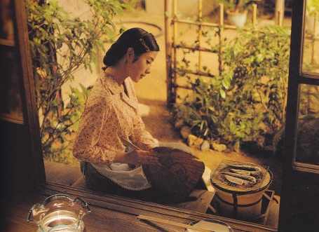 他是“犯桃花”的俊美漫画家，邂逅17岁单纯少女后浪子回头，却因瞥见妻子那一幕，关进“没有女人的地方”