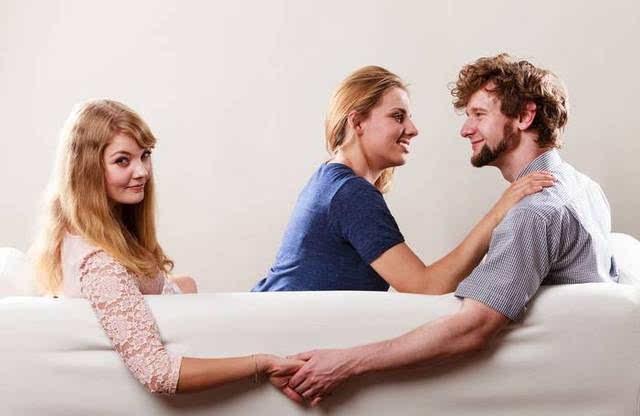 老公吸毒老是怀疑妻子出轨,吸毒怀疑老婆出轨