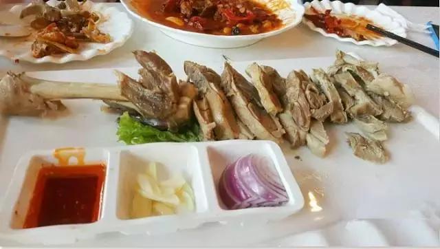 这是一条凶残的推送！8家“食肉兽”必吃的店！一口入魂···