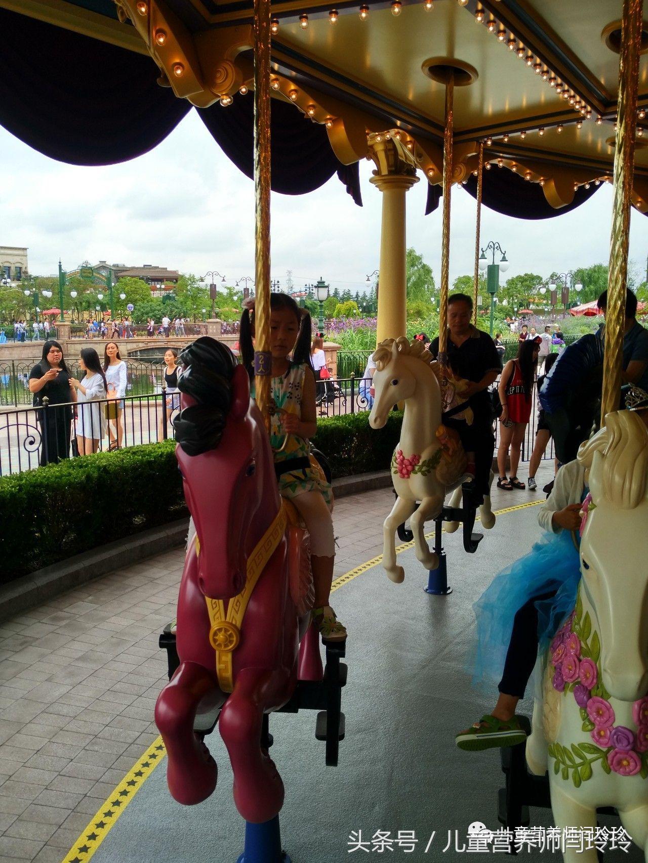 下雨天去迪士尼玩有影响吗,下雨天的迪士尼巡游
