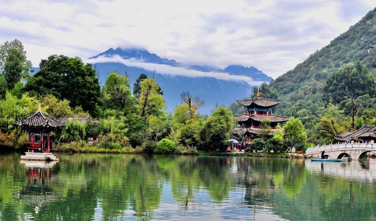 去云南玩两天攻略怎么玩好一点 (云南旅游自由行攻略7天路线推荐)