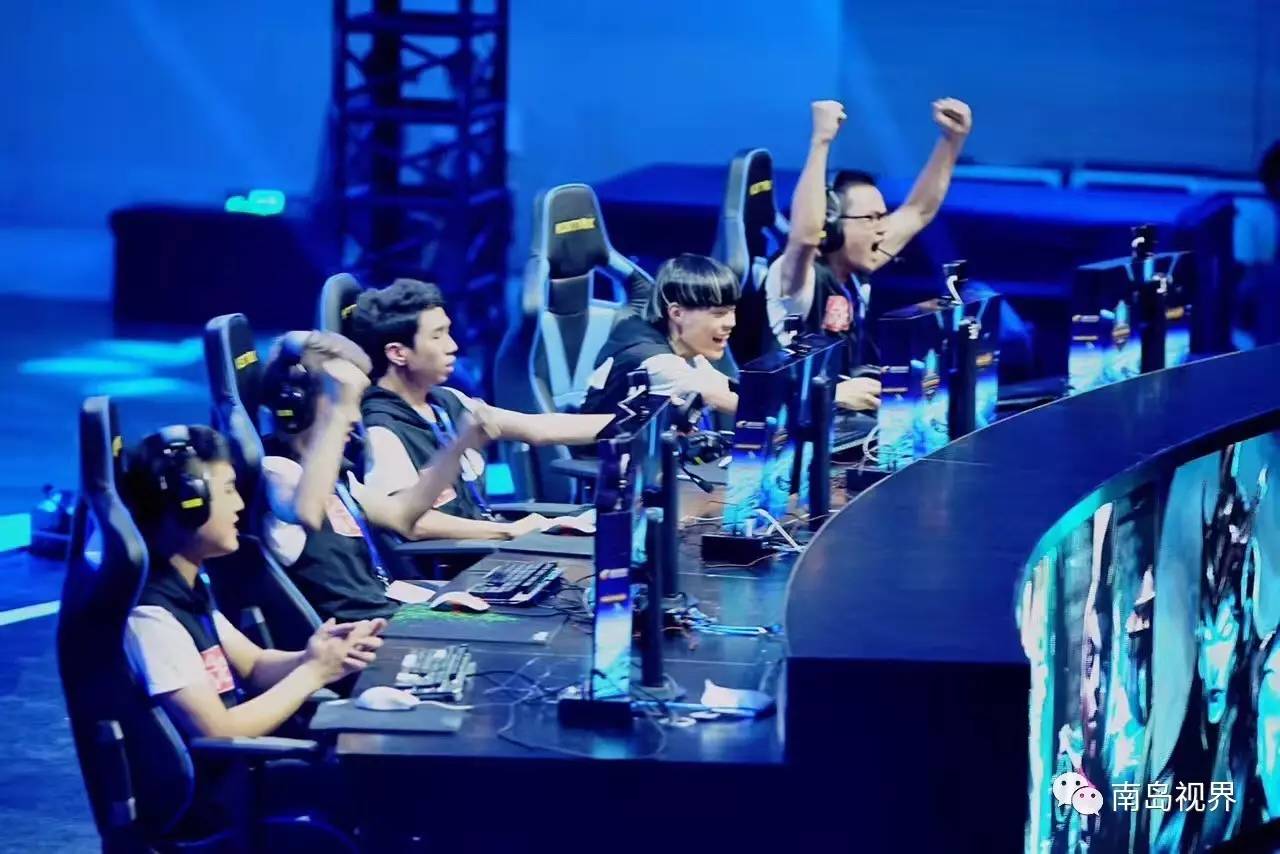 鐢电珵lol鎴橀槦澶哄啝,涔濊繛鑳滃洓澶轰笘鍥㈣禌鍐犲啗