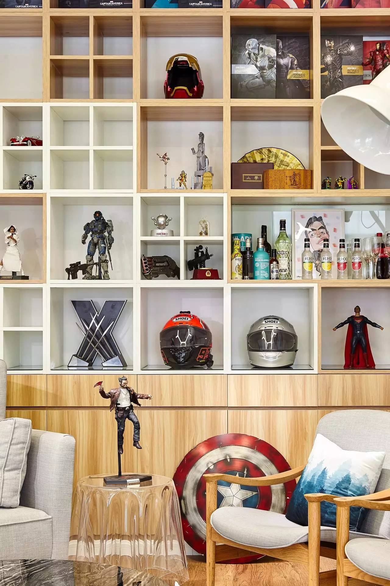 爱情公寓里面的角色都是什么工作,爱情公寓主角的工作到底是什么