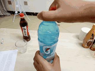 史上最走肾饮料测评！炸裂了膀胱，粉碎了味蕾