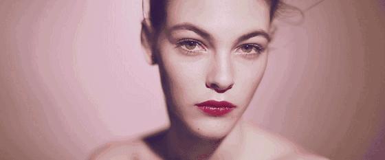 范冰冰消水肿,范冰冰面部浮肿严重脸大一圈