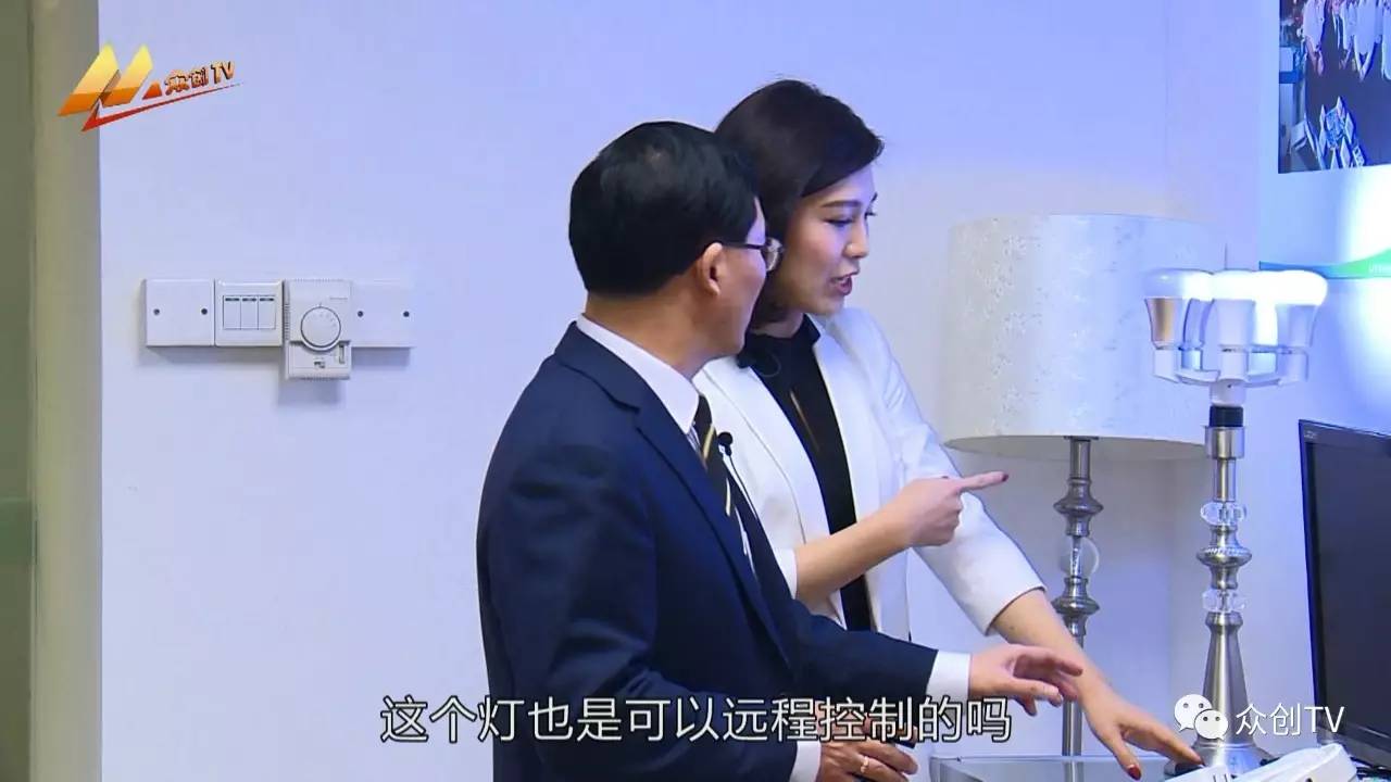 电子纸有彩色吗,电子纸有什么颜色