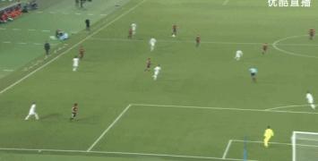 足坛史上八位最强的攻击型中场,足坛历史上最强的攻击型中场是谁