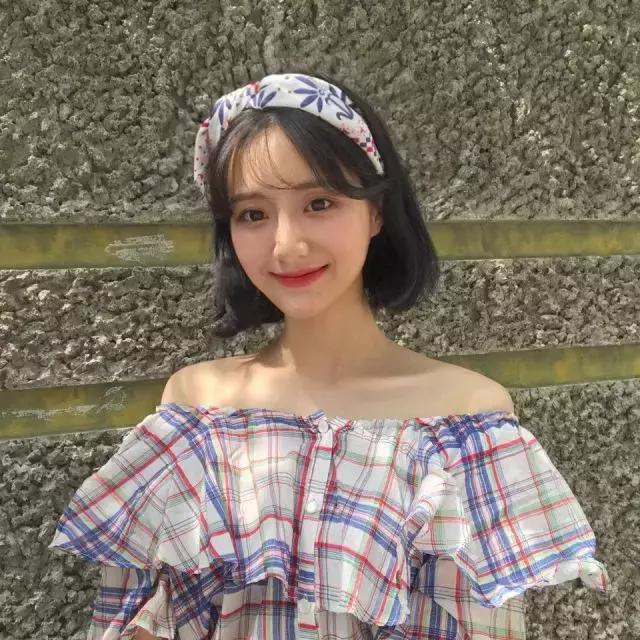 面部表情尴尬僵硬不自然怎么拍照,一拍照肢体就僵硬就尴尬