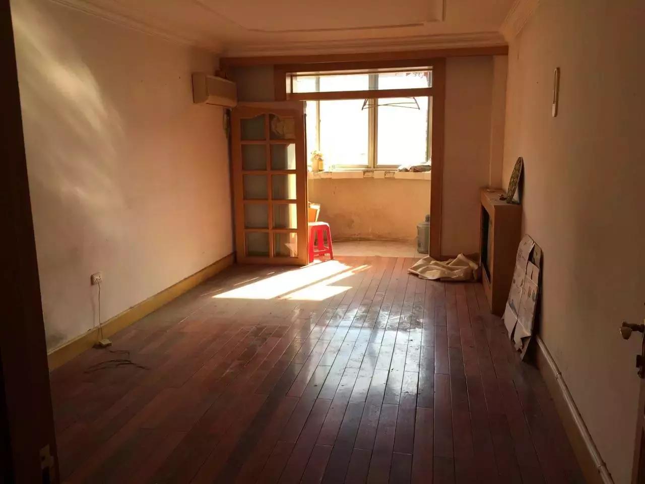 天津姑娘13W逆袭80㎡老房，有颜值又实用，客厅没窗户也能晒太阳！（内附装修干货）