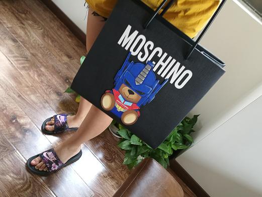 骞磋交鏃跺皻鍊煎緱璐拱鐨勫ぇ鐗屽寘,鏃跺皻涓嶄細杩囨椂鐨勫寘鎺ㄨ崘