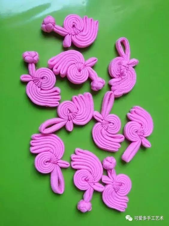 手工盘扣最简单版,用布做盘扣慢动作教程