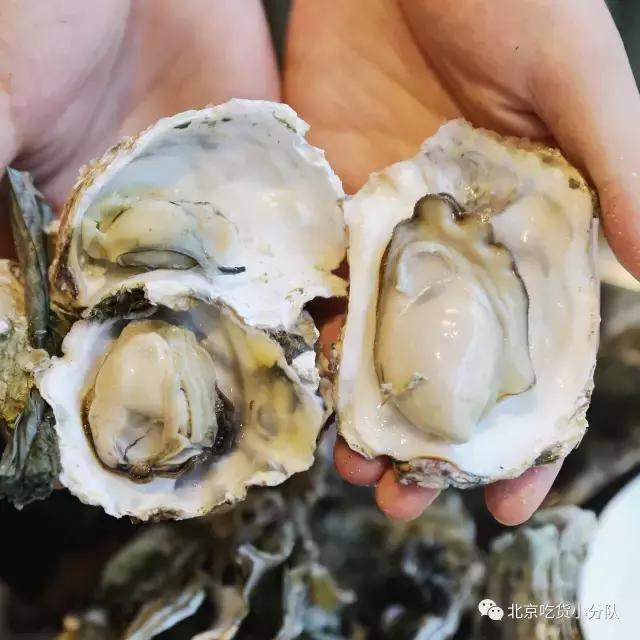 三里屯的豪放派海鲜，直接把渔船搬进了店