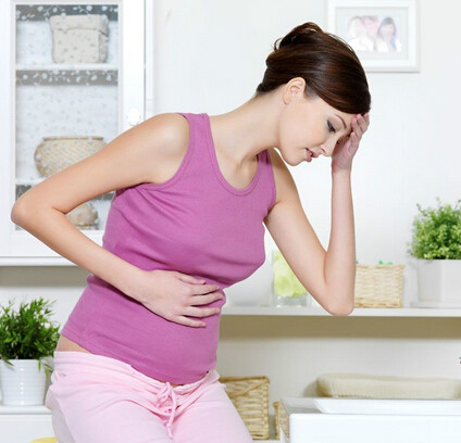 孕中期肋骨疼的不行像岔气,孕中期肋骨疼平躺没事