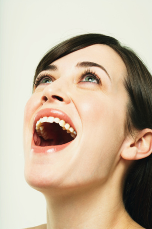 脸不对称怎么破,脸一大一小怎么矫正不对称