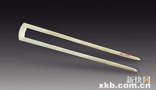 古代戴在额前的头饰,古人头上戴的头饰叫什么