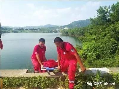 泉州女子坠江溺水,泉州23岁女子溺亡