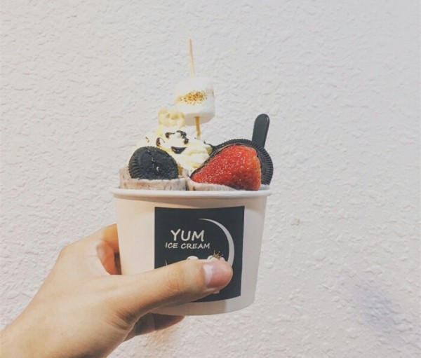 这么热的天你还不来吃冰淇淋吗,天气这么热还不来个清爽的冰淇淋