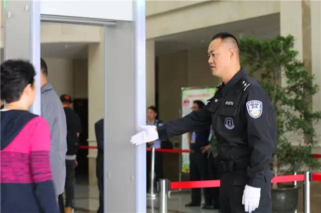 元宵节民警故事,元宵节民警感人故事