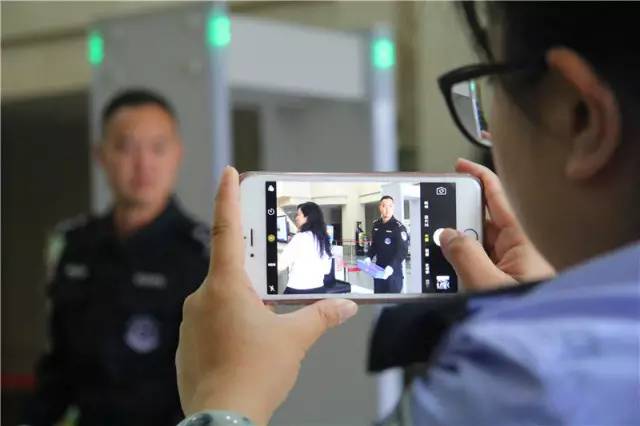 元宵节民警故事,元宵节民警感人故事