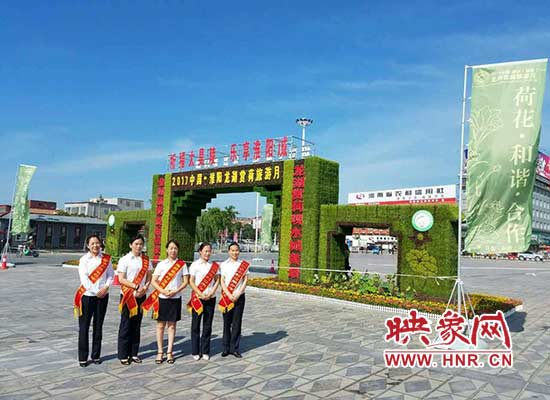 淮阳联社借力“荷花节”开辟宣传新阵地