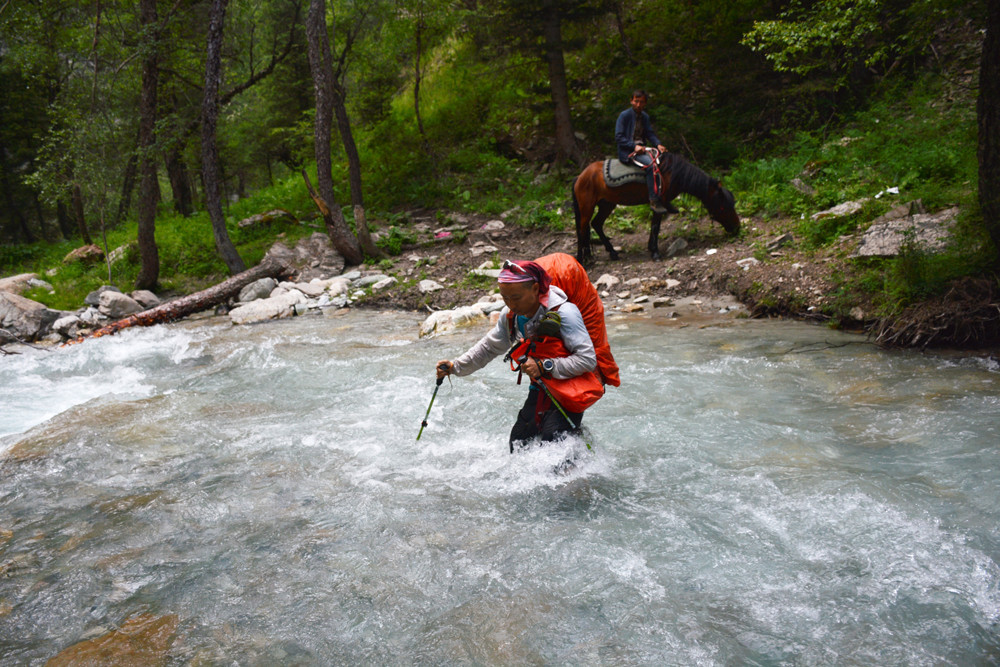 行者无疆-6月乌孙，漂洋过海为圣湖，翻山越岭因初心