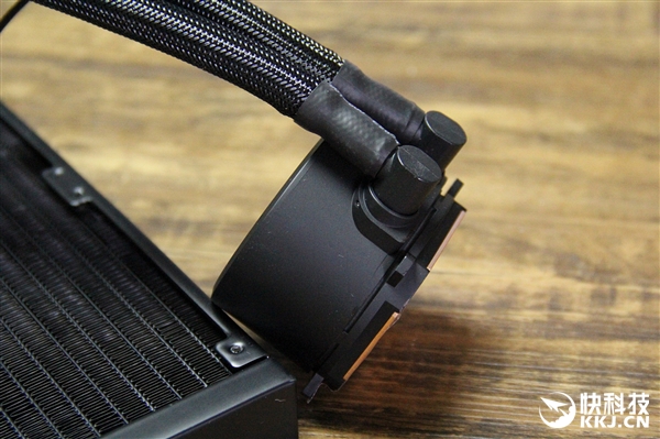 酷冷至尊冰神g240水冷安装教程,酷冷至尊冰神g240幻境扣具