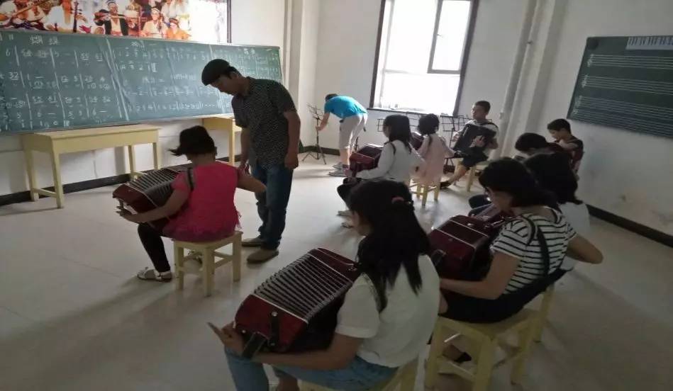 且末县青少年活动中心暑期班精彩瞬间