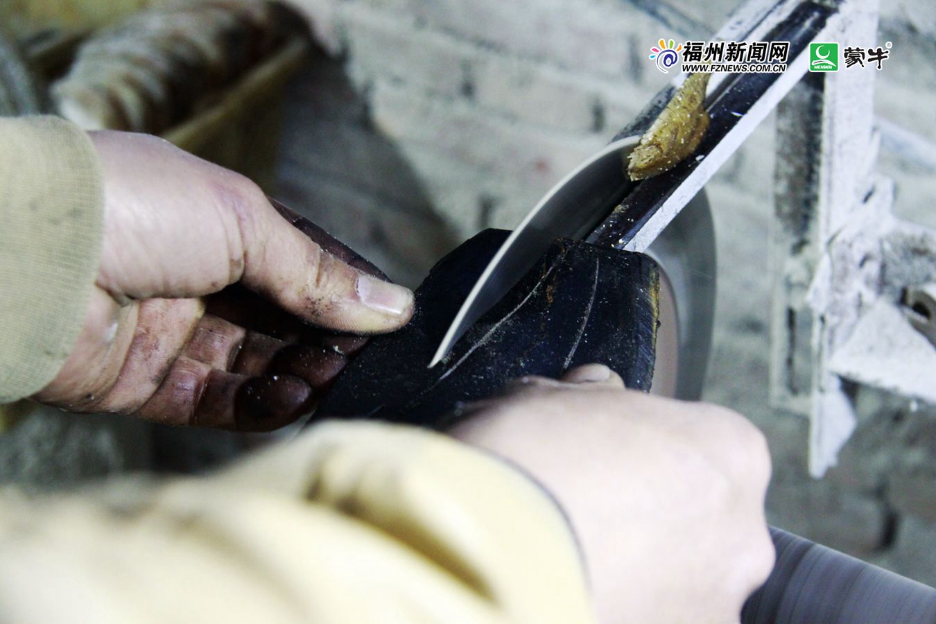 “角梳艺人”陈治楚：福州三宝今犹在