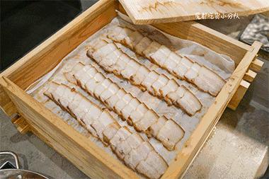 韩国开自助餐厅,韩国深夜美食巨型章鱼足