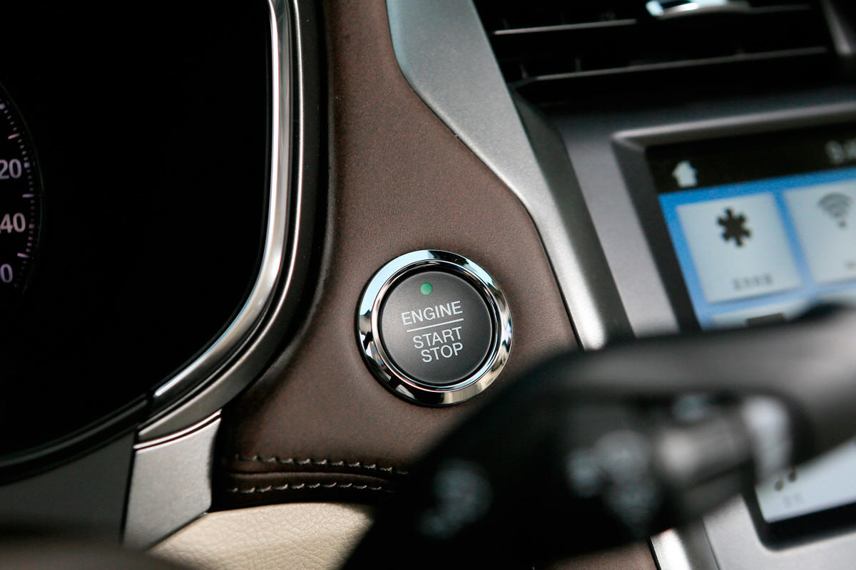 蒙迪欧豪华亮点,福特蒙迪欧最新款高速试驾