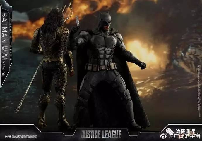 蝙蝠侠对正义联盟的战甲,蝙蝠侠重甲跟战甲