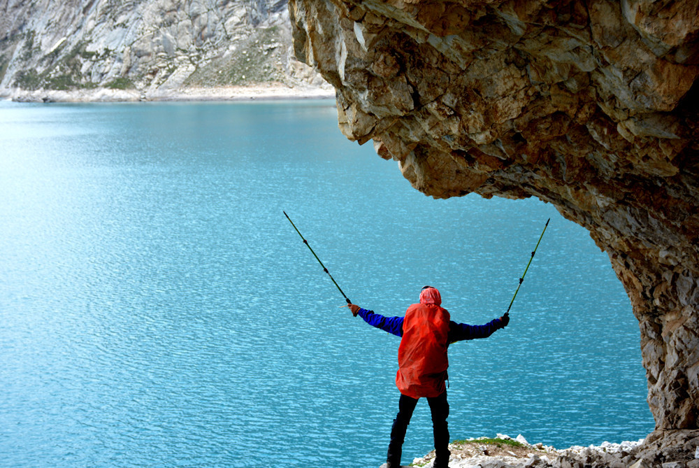 行者无疆-6月乌孙，漂洋过海为圣湖，翻山越岭因初心