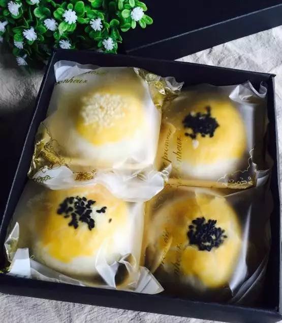 只接受预定，每周限量供应，这款包包有钱不一定能吃到！