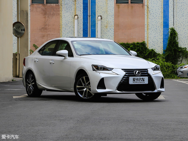 外观运动内饰科技感强雷克萨斯nx,新款雷克萨斯颜值爆表
